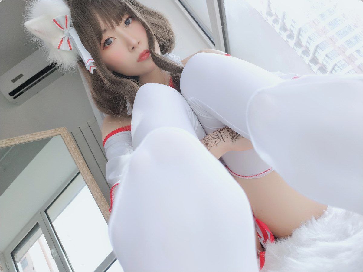 又黄又湿啪啪响18禁男男